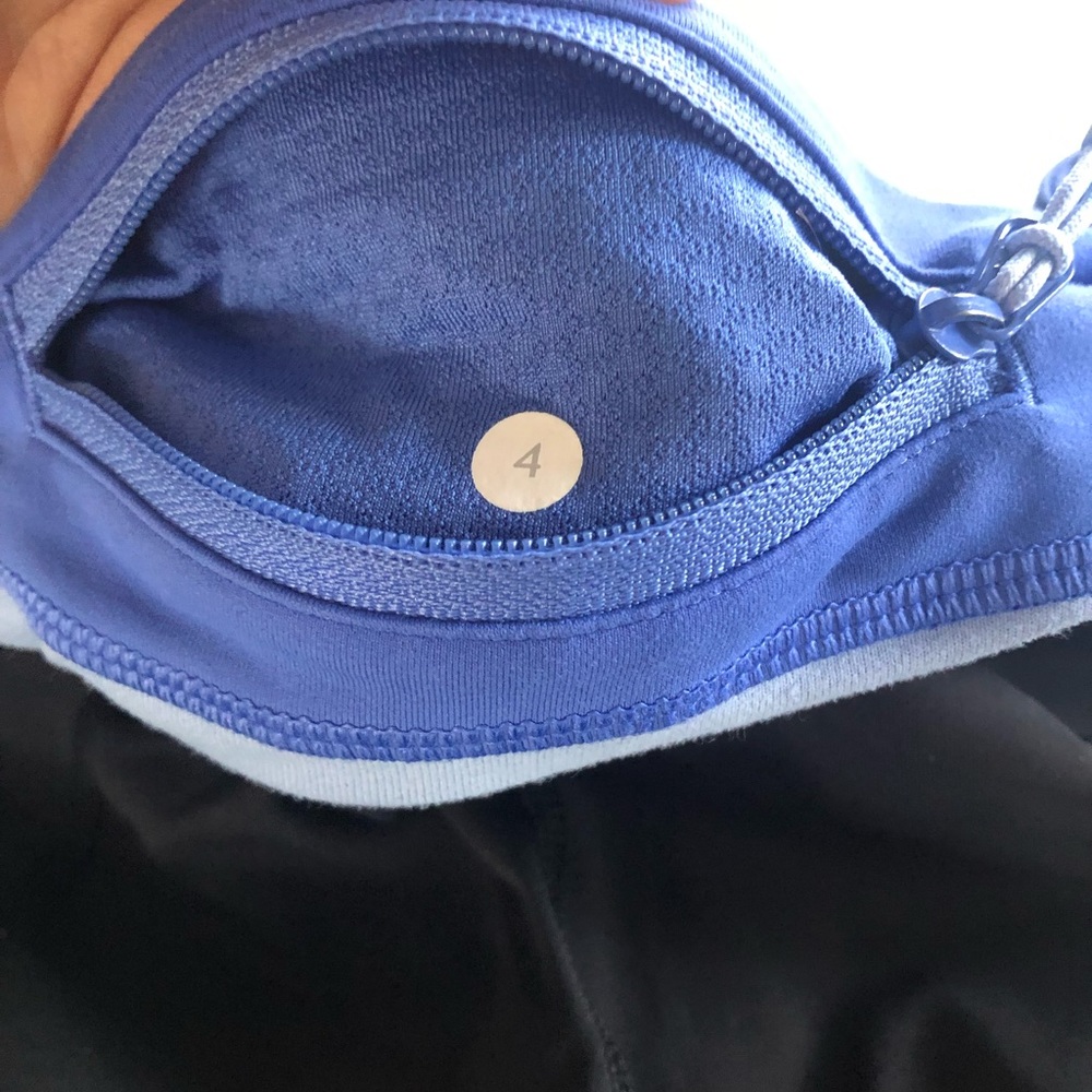 Lululemon Blue Striped WunderUnder Size 4 - Picture 3 of 3